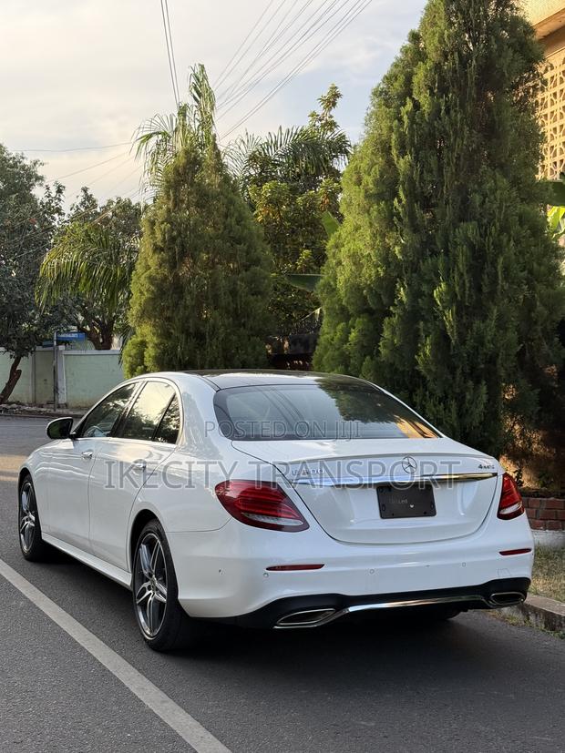 Mercedes-Benz E300 2018 White