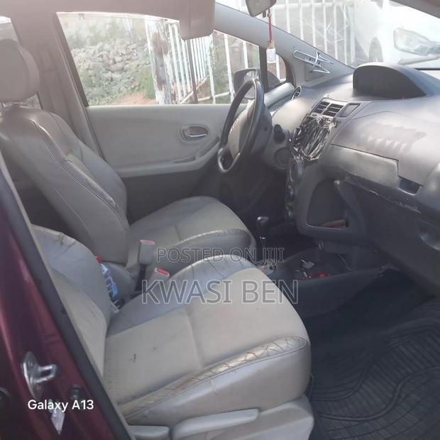 Toyota Vitz 2010 Brown
