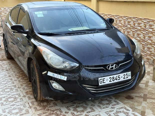 Hyundai Elantra Limited Sedan FWD (1.8L 4cyl 6A) 2013 Black