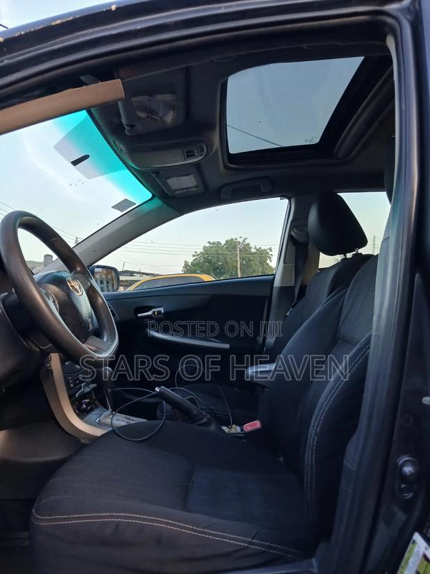 Toyota Corolla S 5-Speed 2013 Gray