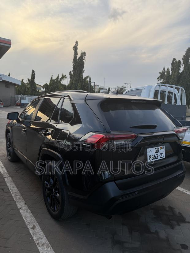 Toyota RAV4 XLE Premium AWD 2020 Black
