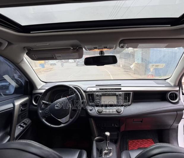 Toyota RAV4 2014 White