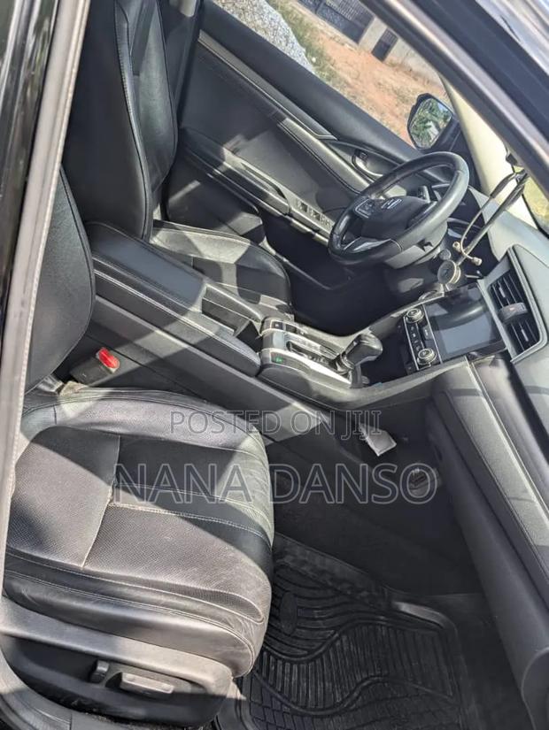Honda Civic Touring 4dr Sedan (1.5L 4cyl) 2016 Black