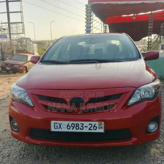 Toyota Corolla 2013 Red
