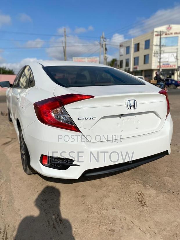 Honda Civic 2017 White