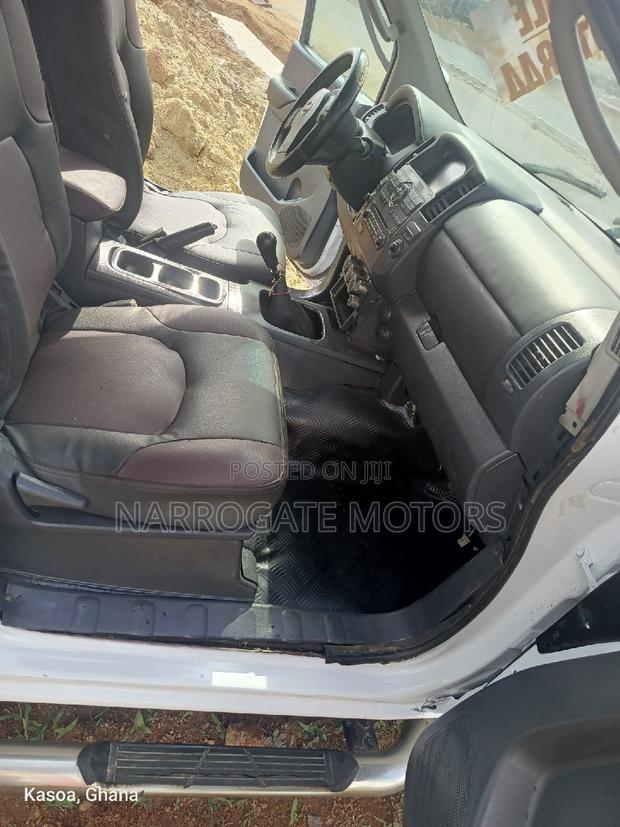 Nissan Navara 2014 White