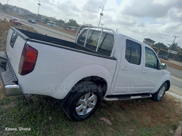 Nissan Navara 2014 White