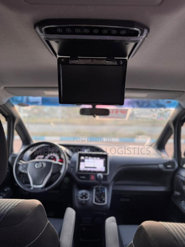 Toyota Voxy 2015 Black