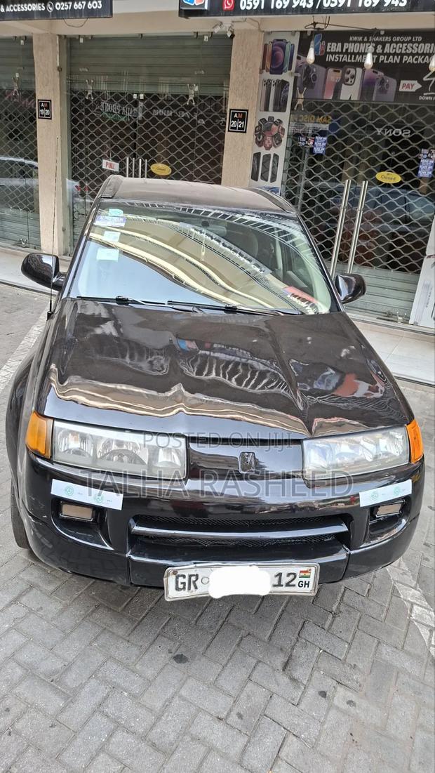 Saturn Vue 4 2005 Black