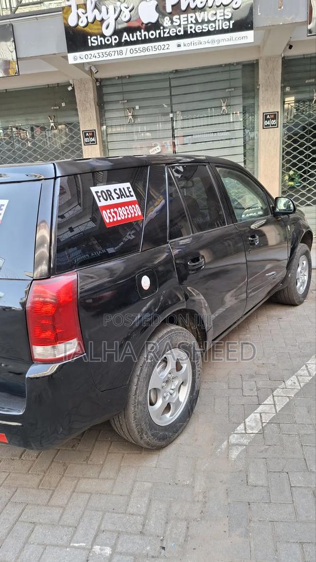 Saturn Vue 4 2005 Black