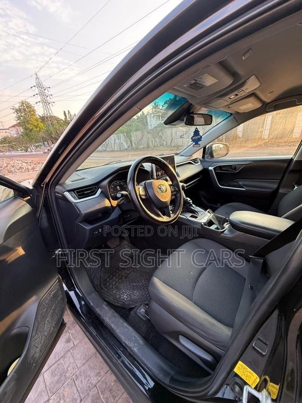 Toyota RAV4 LE AWD 2024 Black