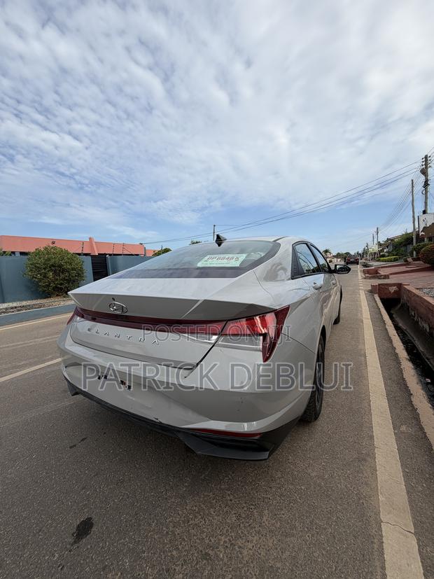 Hyundai Elantra SEL 2021 Gray
