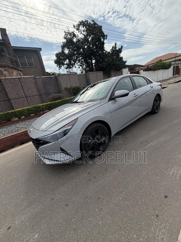 Hyundai Elantra SEL 2021 Gray
