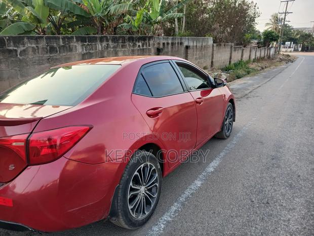 Toyota Corolla LE 4dr Sedan (1.8L 4cyl CVT) 2016 Red