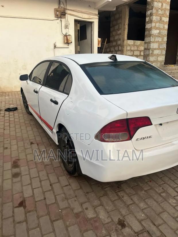 Honda Civic 2010 White