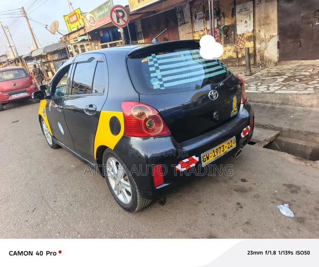 Toyota Yaris 2010 Blue