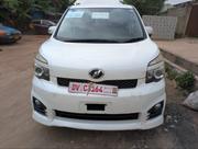 Toyota Voxy 2013 White for sale