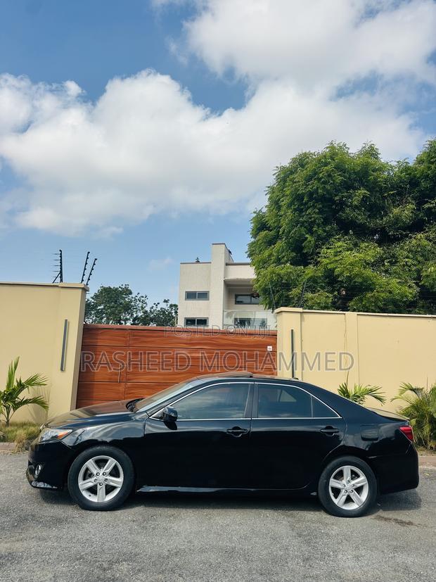 Toyota Camry SE 4dr Sedan (2.5L 4cyl 6A) 2014 Black
