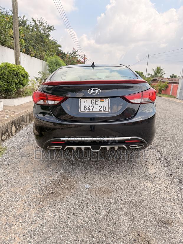 Hyundai Elantra Limited Sedan FWD (1.8L 4cyl 6A) 2013 Black