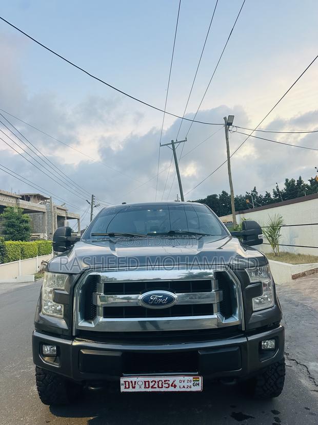 Ford F-150 XLT 4x4 SuperCab Styleside 8 ft. box 163 in. WB 2018 Gray