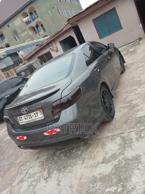 Toyota Camry SE 4dr Sedan (2.5L 4cyl 6AM) 2010 Gray
