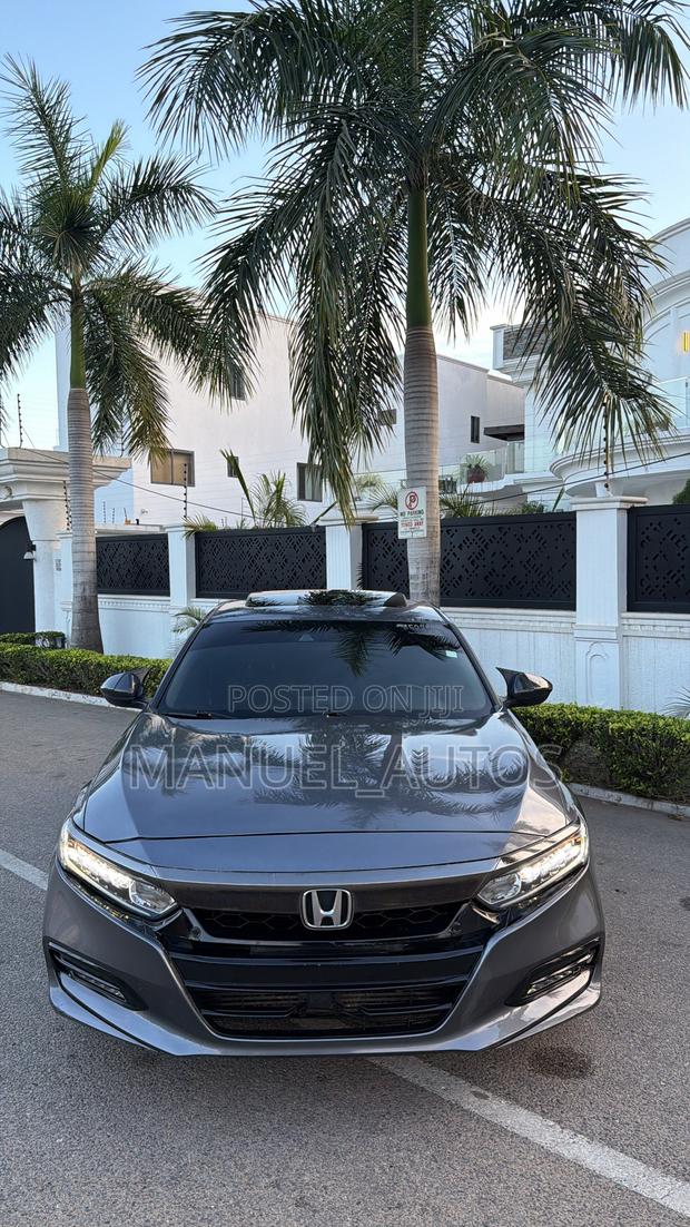 Honda Accord Sport (2.0L 4cyl Turbo 10A) 2019 Gray