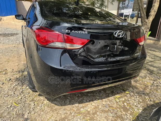 Hyundai Elantra 2013 Black