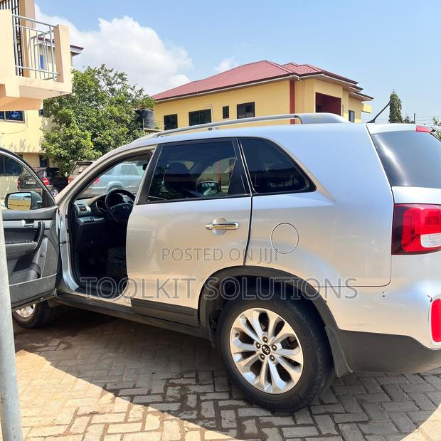 Kia Sorento 2014 Silver