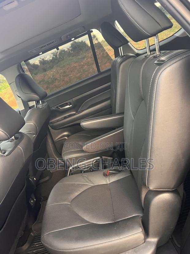 Toyota Highlander Platinum AWD 2026 Black