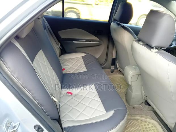 Toyota Belta 2010 Silver