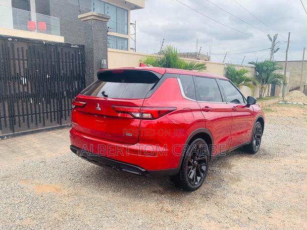 Mitsubishi Outlander Sport 2023 Red