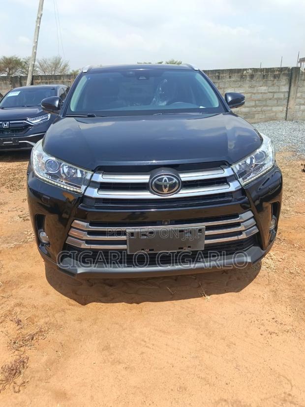 Toyota Highlander XLE 2019 Black