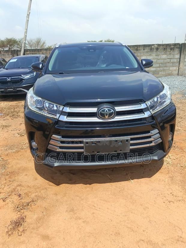 Toyota Highlander XLE 2019 Black