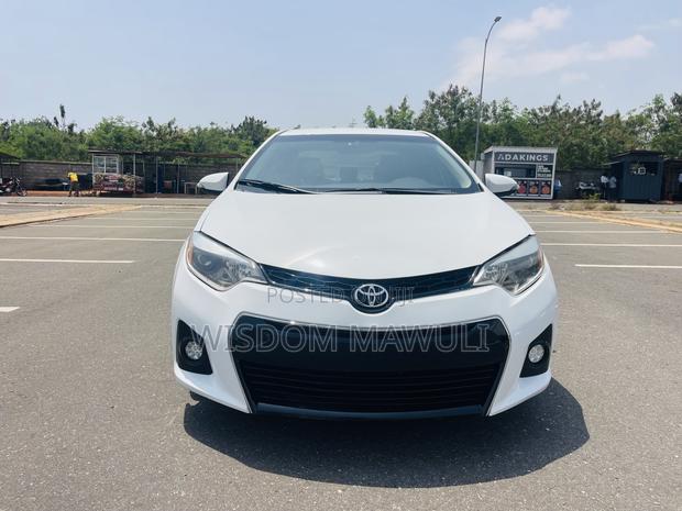Toyota Corolla 2016 White