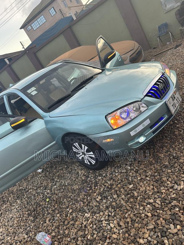 Hyundai Elantra 2006 Silver