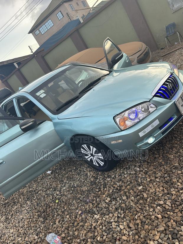 Hyundai Elantra 2006 Silver