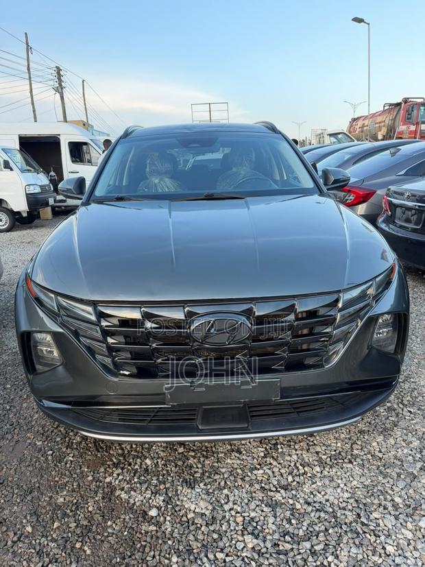 Hyundai Tucson SE 2022 Gray