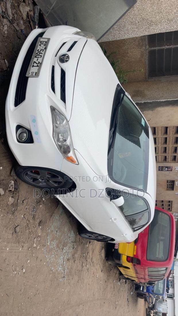 Toyota Corolla LE 4dr Sedan (1.8L 4cyl 4A) 2013 White