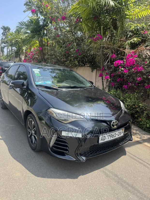Toyota Corolla 2017 Black