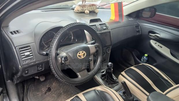 Toyota Corolla 2013 Black