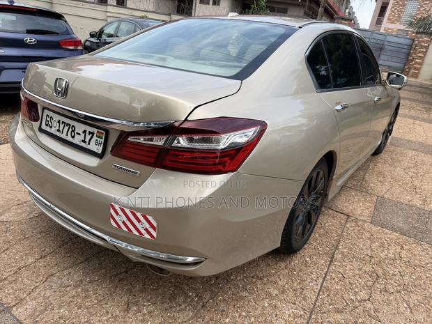 Honda Accord 2016 Gold