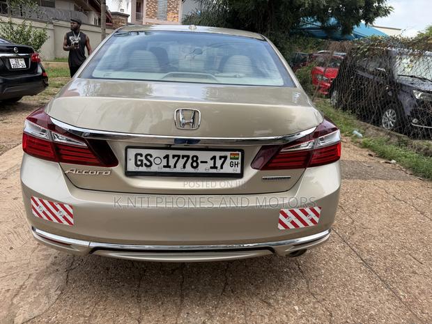 Honda Accord 2016 Gold