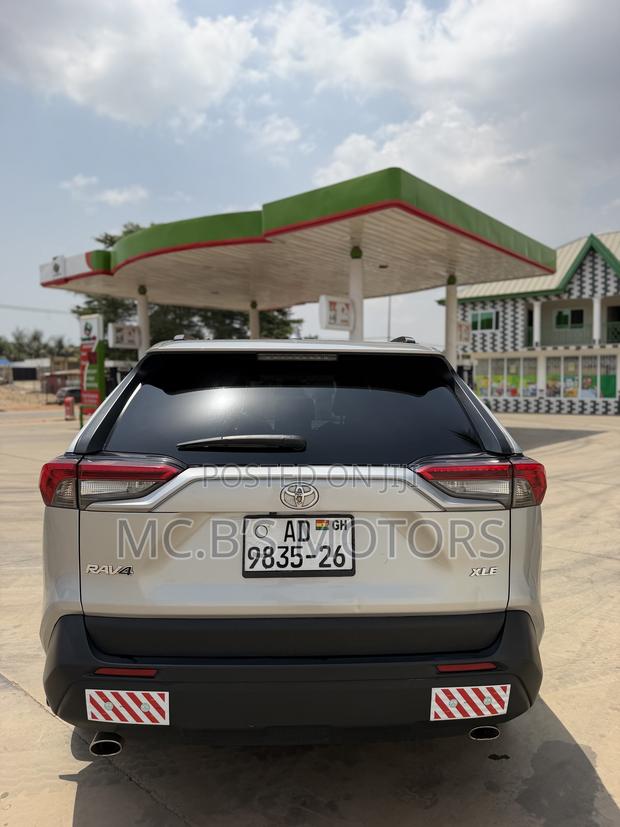 Toyota RAV4 2020 Silver