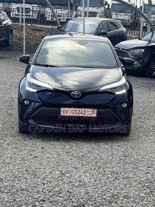 Toyota C-HR 2023 Green