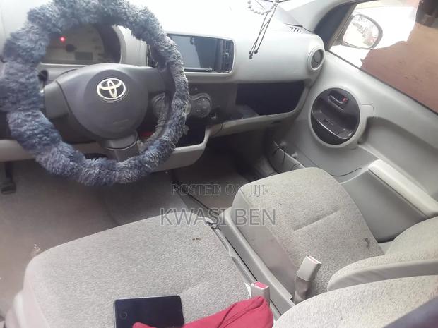 Toyota Passo 2008 Red