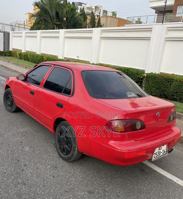 Toyota Corolla 2004 Red