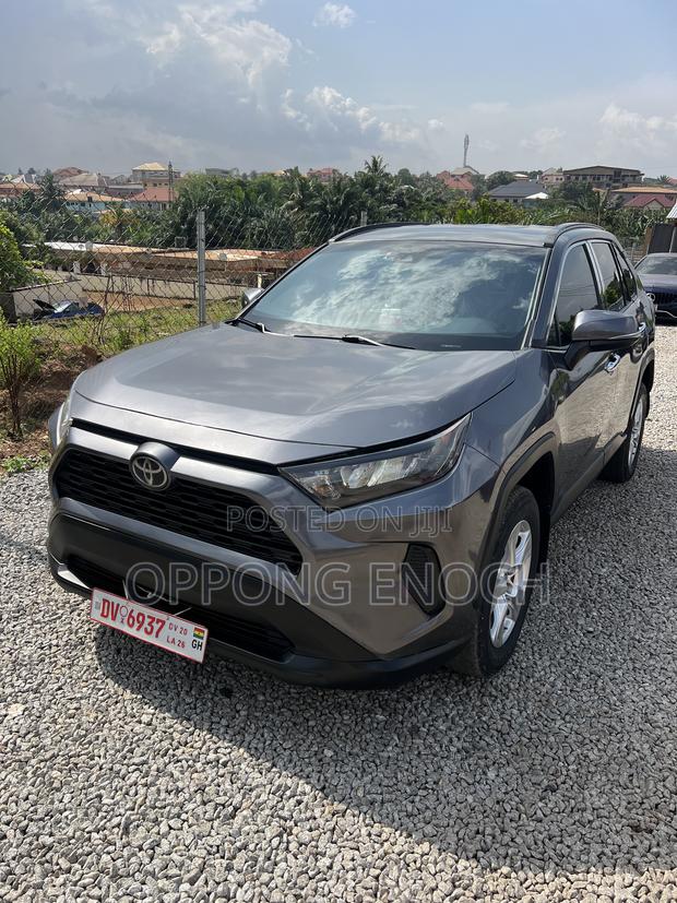 Toyota RAV4 2022 Gray