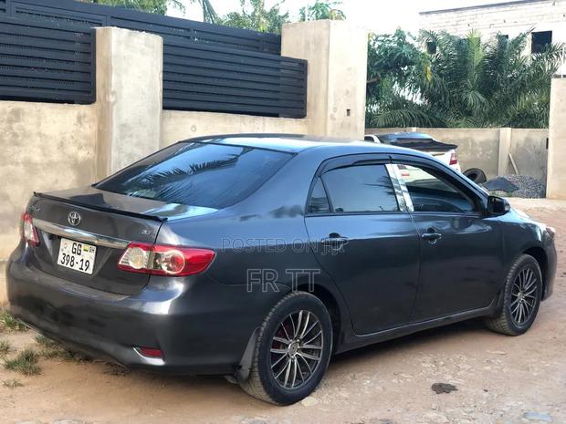 Toyota Corolla 2013 Gray