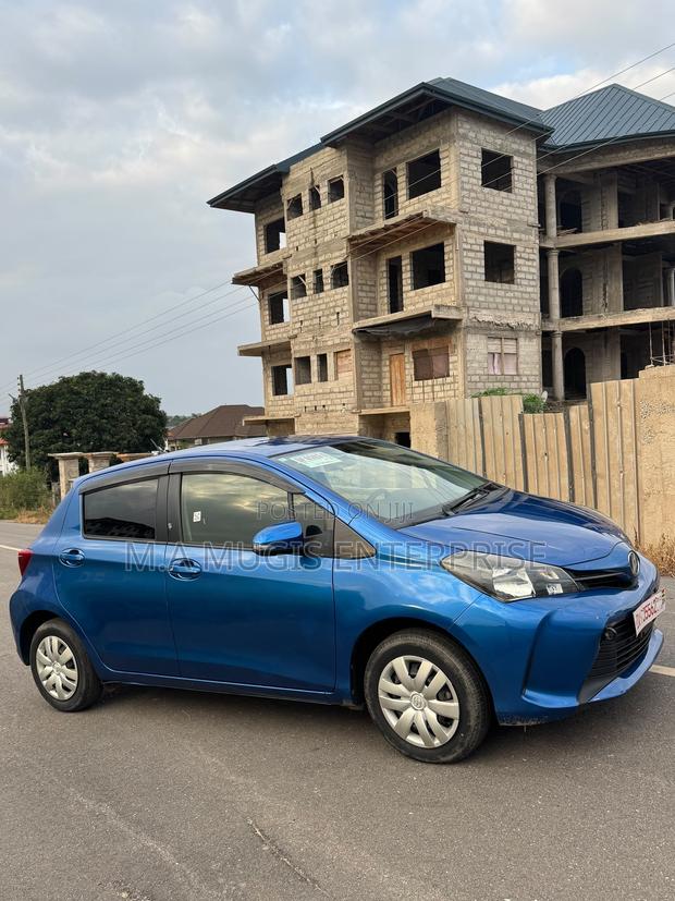 Toyota Vitz 1.0 FWD 3dr 2016 Blue