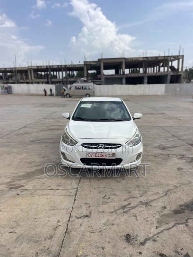 Hyundai Accent SE Sedan 2016 White